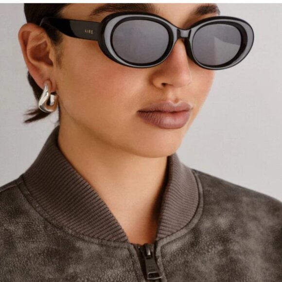 🕶️ AIRE Epsilon Black Oval Sunglasses – NWOT (No Case) - Picture 1 of 4